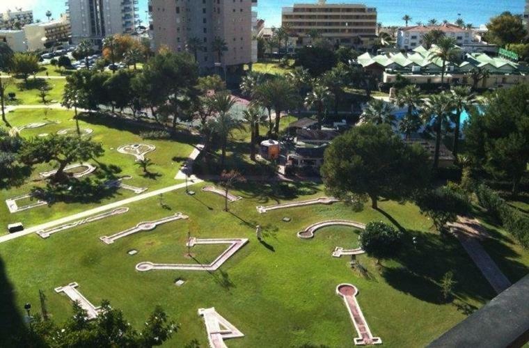 Oasis Playamar Apartment Torremolinos Luaran gambar